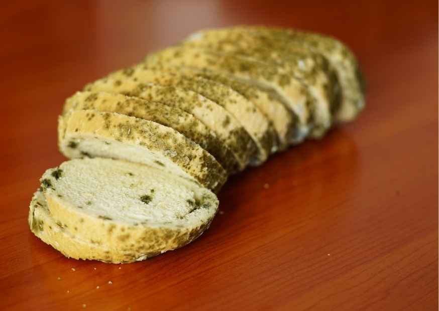 is it safe to eat moldy bread 