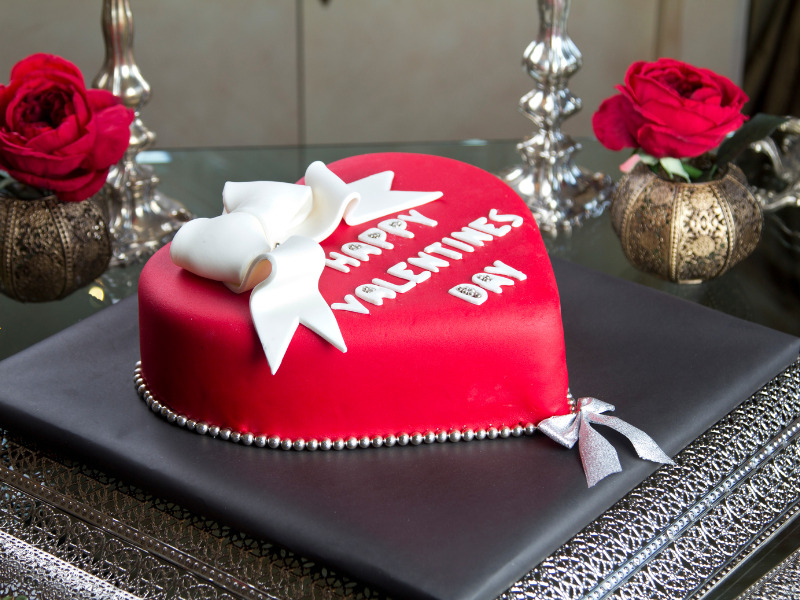 cake for valentines