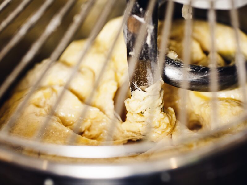 how to knead using a mixer