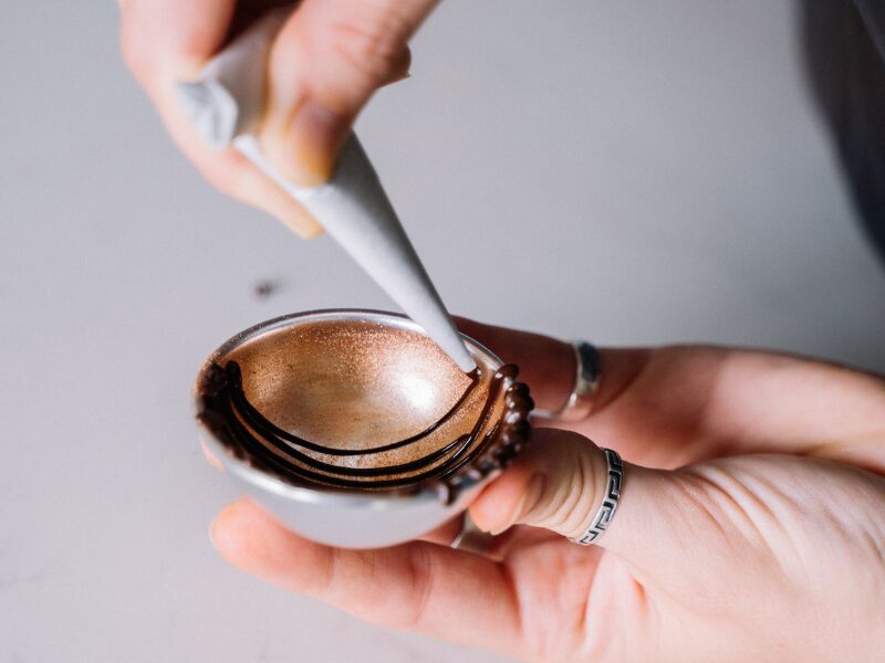 how to fill a piping bag 