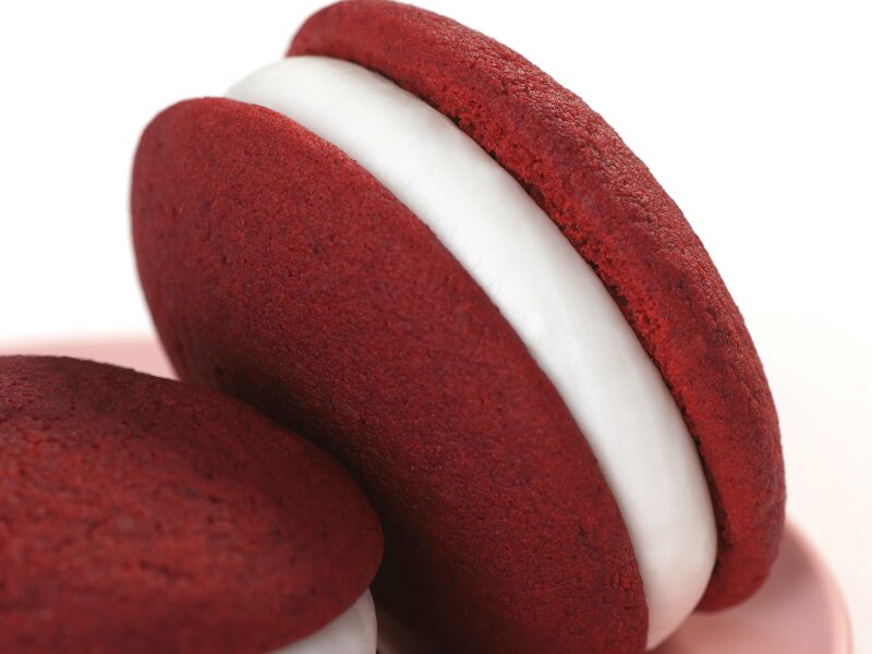 red velvet whoopie pie